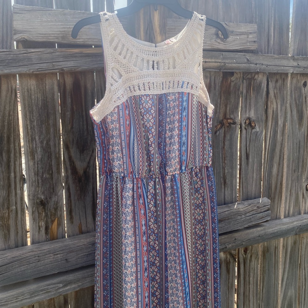 Pretty spring sleeveless dress with crochet top